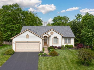 7686 Pinehill Rd, Lewis Center, OH, 43035