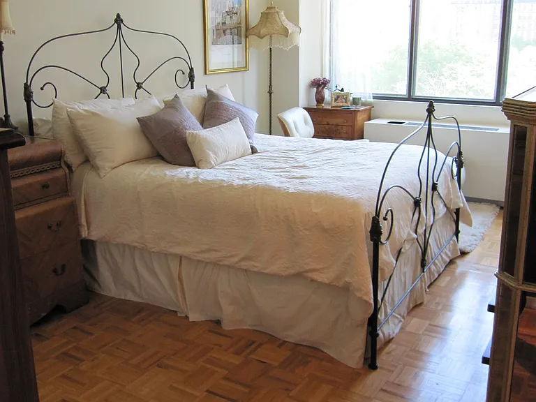 5 E 22nd St #9L — Photo 3