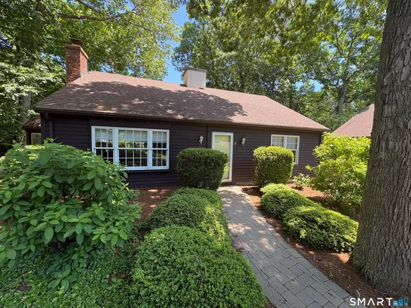 6 Ladshaw Drive #6, Madison, CT 06443