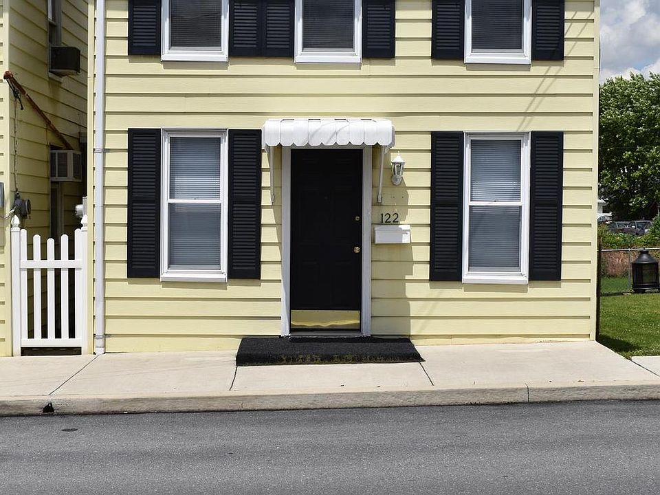 1st image of 122 E Madison St