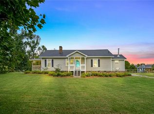 2772 E Greensboro Chapel Hill Rd, Snow Camp, NC 27349