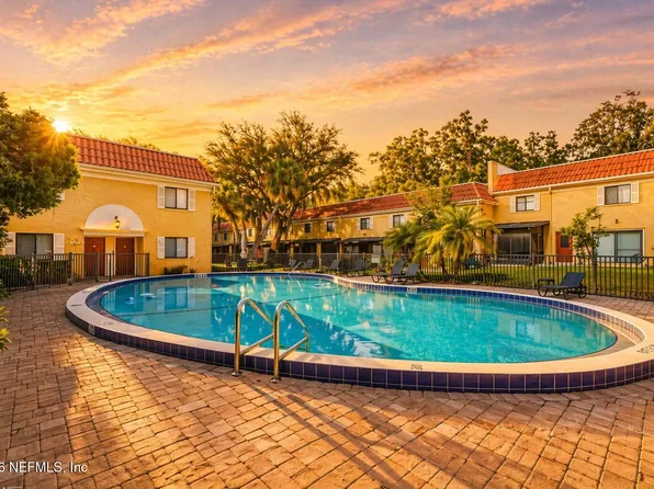 5811 ATLANTIC Boulevard #215, Jacksonville, FL 32207