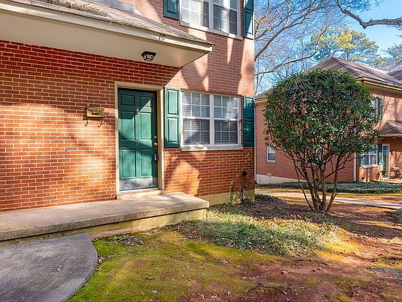 3rd image of 19 Faris Cir #19
