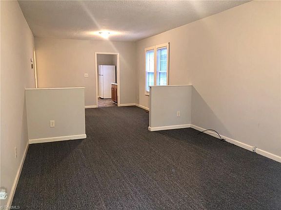 3rd image of 1408 Portland St