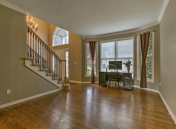 4th image of 13244 Flint St