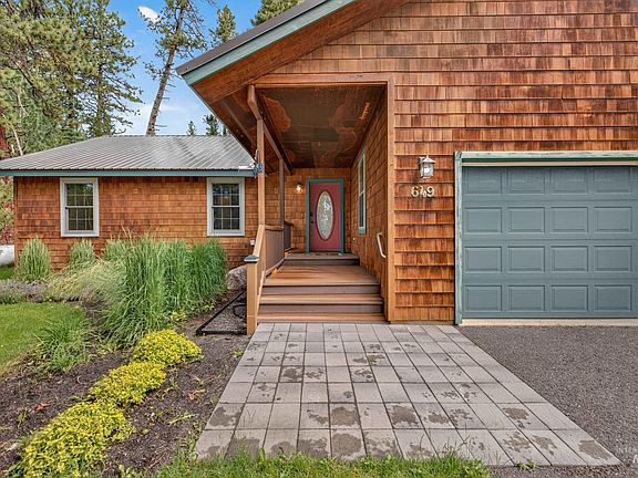 2nd image of 649 Woodlands Dr