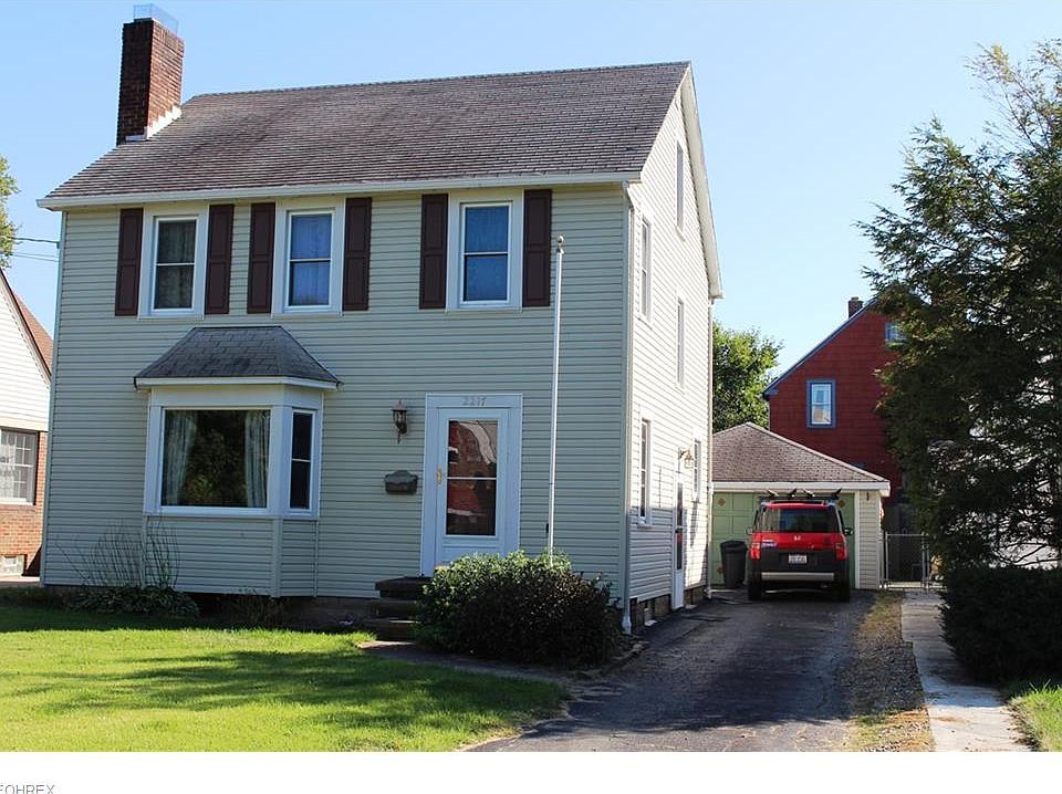 1st image of 2217 W 11th St