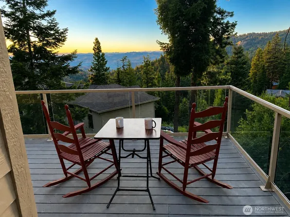 6760 Forest Ridge Drive, Wenatchee, WA 98801