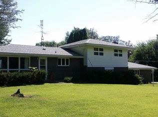 24047 Fulfs Rd, Sterling, IL 61081