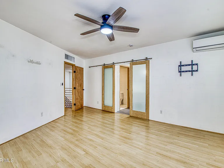 421 Irondale Dr #B — Photo 66