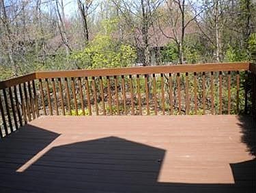 5th image of 9089 Woodcrest Dr