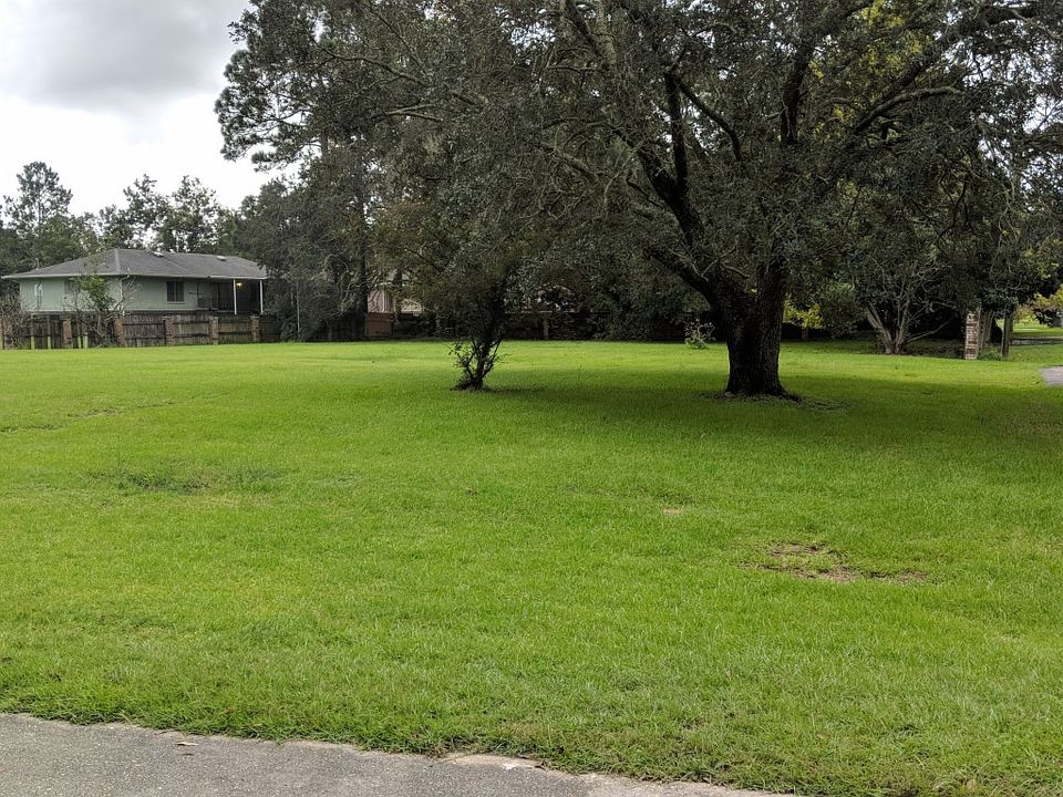 2nd image of 3403 Woodcrest Ave