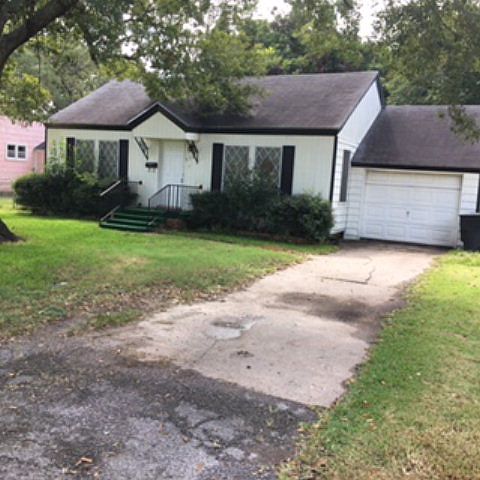 1st image of 516 S 12th St