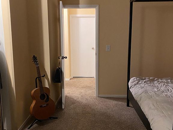 5th image of 5947 Meadow Dr