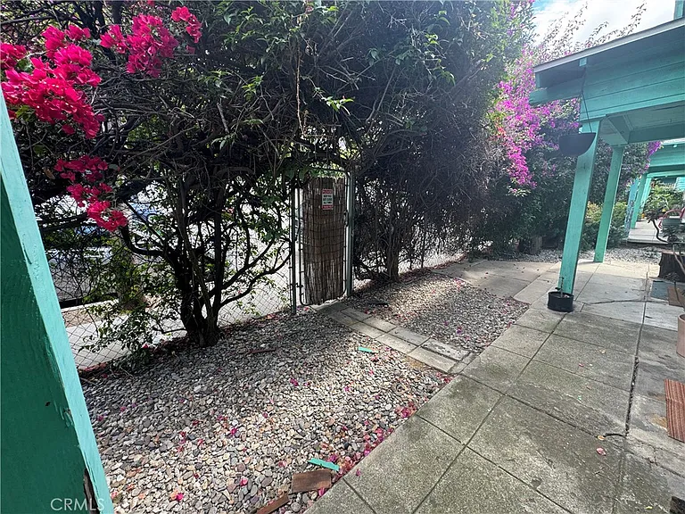 5160 1/2 Franklin Ave — Photo 17