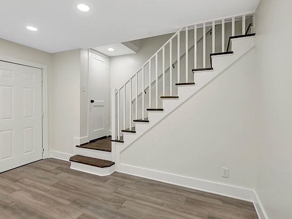 4th image of 1701 Valley Ave APT C