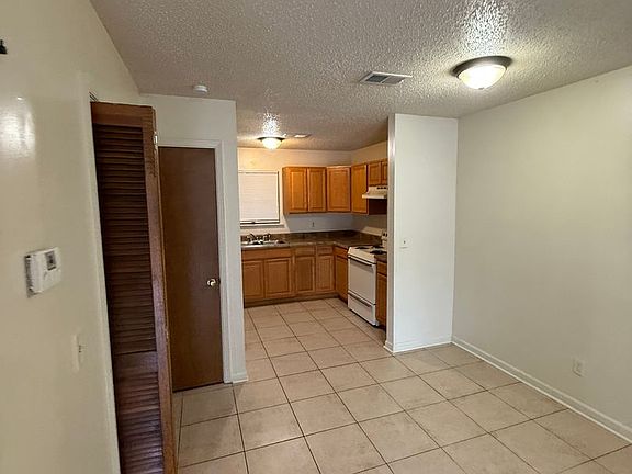 4th image of 410 Madison Ave NW APT 2