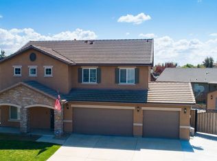 2621 W Brooke Ct, Visalia, CA 93291