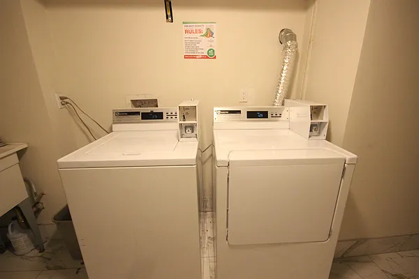 Rented by Nooklyn NYC LLC | media 47