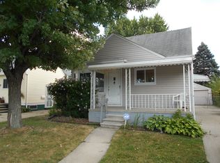 17904 Toepfer Dr, Eastpointe, MI 48021