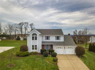 166 Cedar Ridge Dr, Monaca, PA 15061
