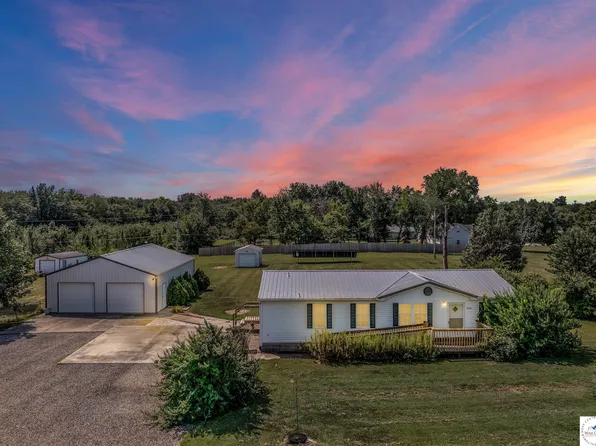 3141 Elsie Dr, Sedalia, MO 65301