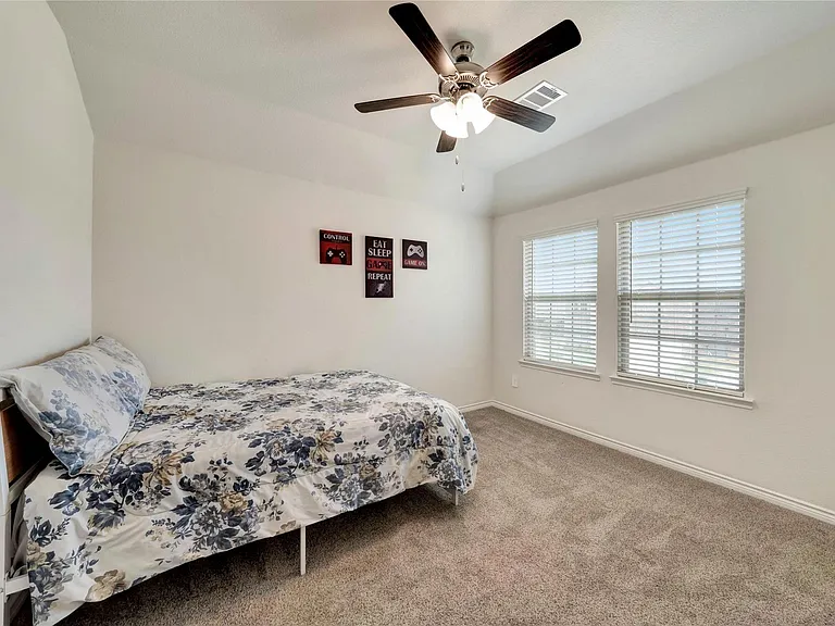 10332 Fall Brook Dr — Photo 20
