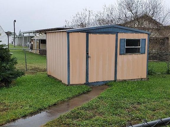 4th image of 1514 Coco Palm Dr