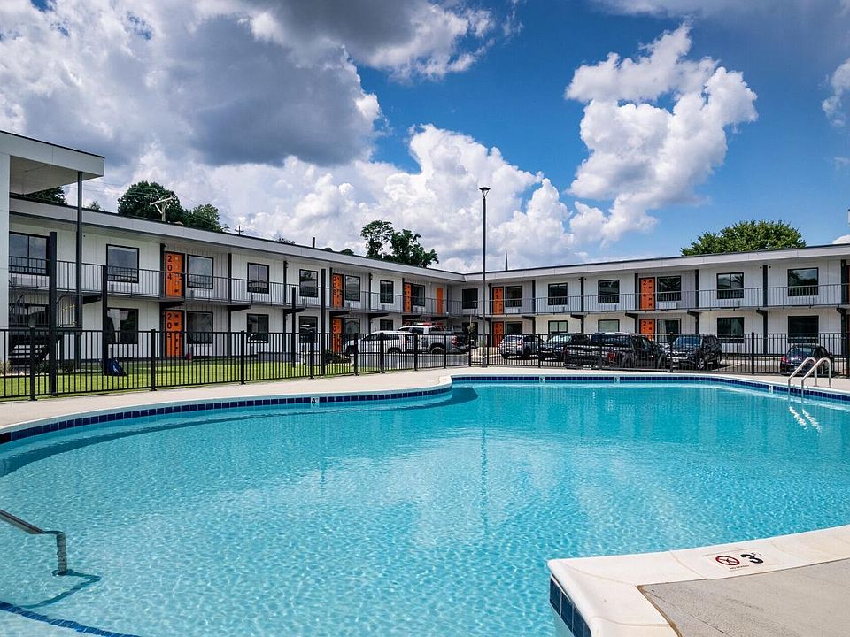 2nd image of 1500 Main St #311