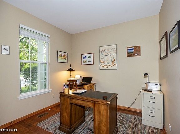 4th image of 1115 Grand Lake Ct