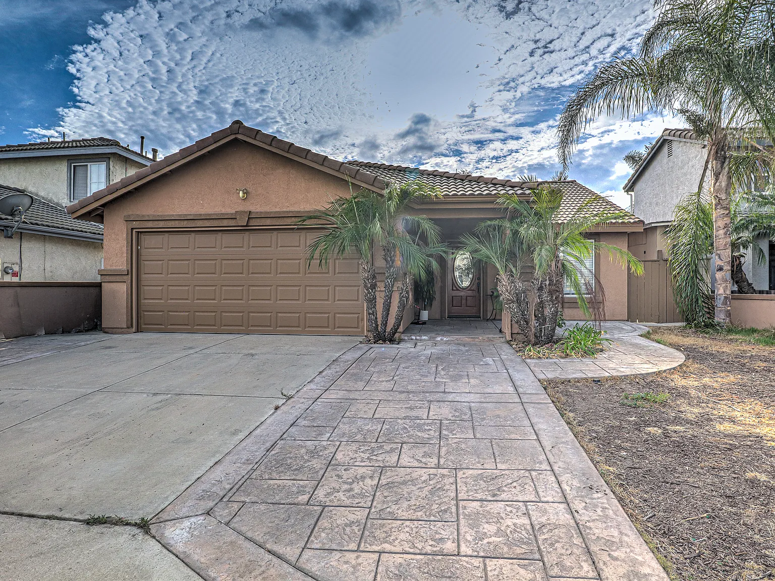 3 bed, 1148 sqft, $3,900 — Photo 3