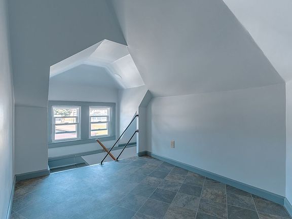 3rd image of 829-831 Water St #A109826b5