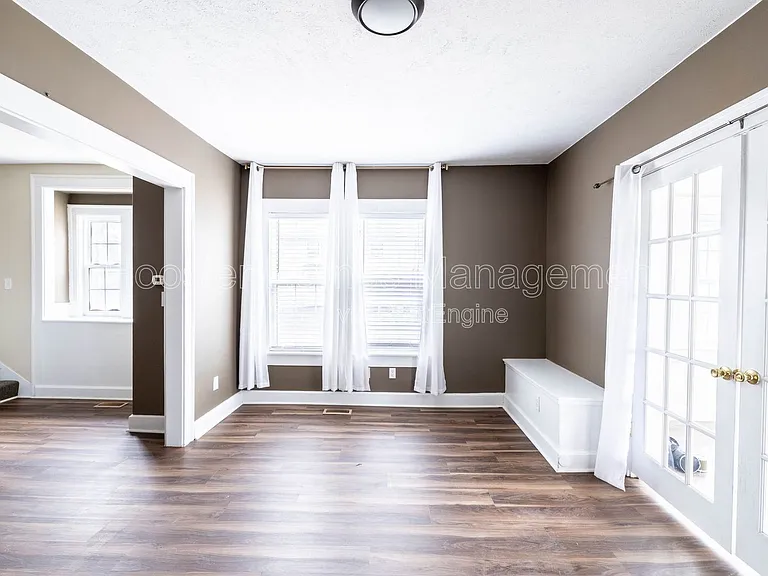 2901 N Talbott St — Photo 8