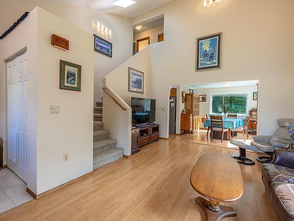 4th image of 8895 Duran St