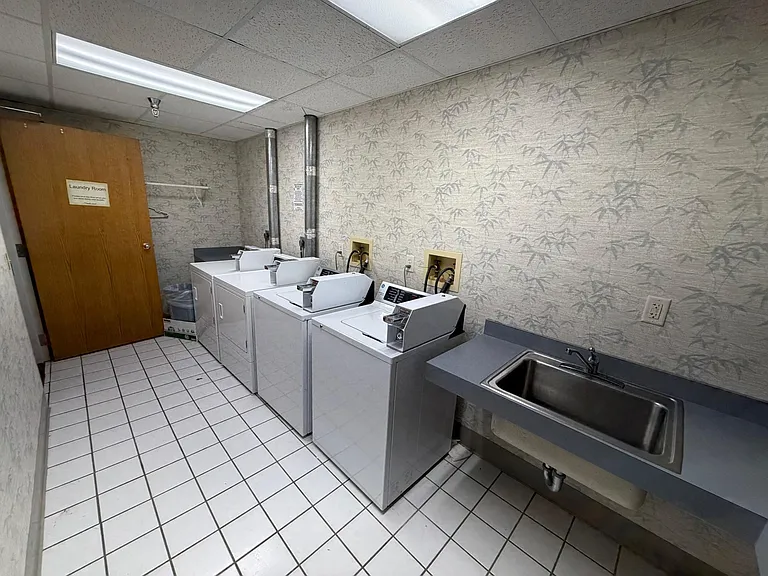 316 Becker Ave SW #42 — Photo 38