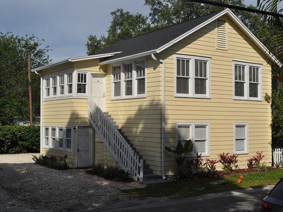 1st image of 1305 S Albany Ave #A