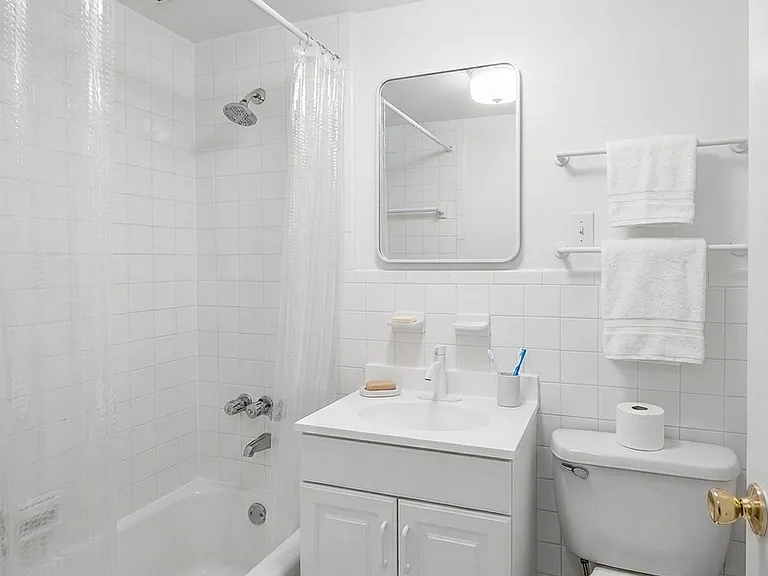 40 E 12th St #7C — Photo 7