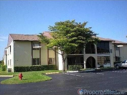 2nd image of 317 Pine Ridge Cir APT D-1