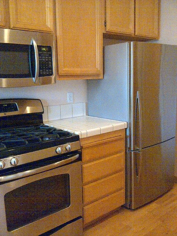 kitchen - 503 Shoal Cir