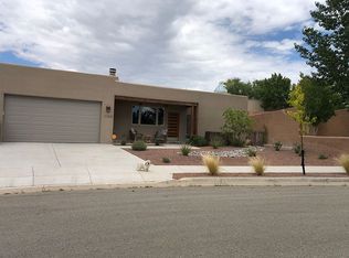 1500 Calle Preciosa, Santa Fe, NM 87505