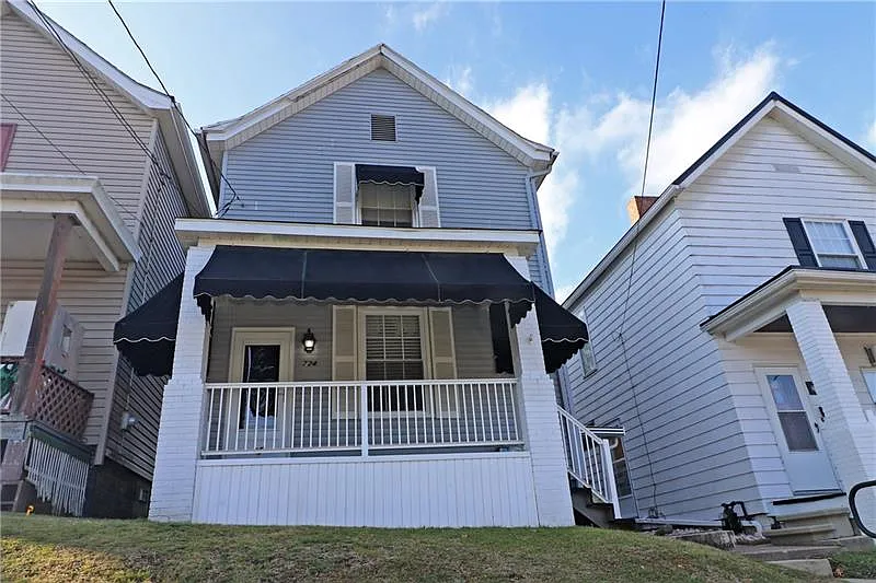 724 Sidney St photo 1