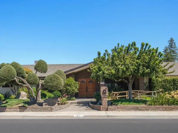 102 Fairbanks Ave, Sanger, CA 93657