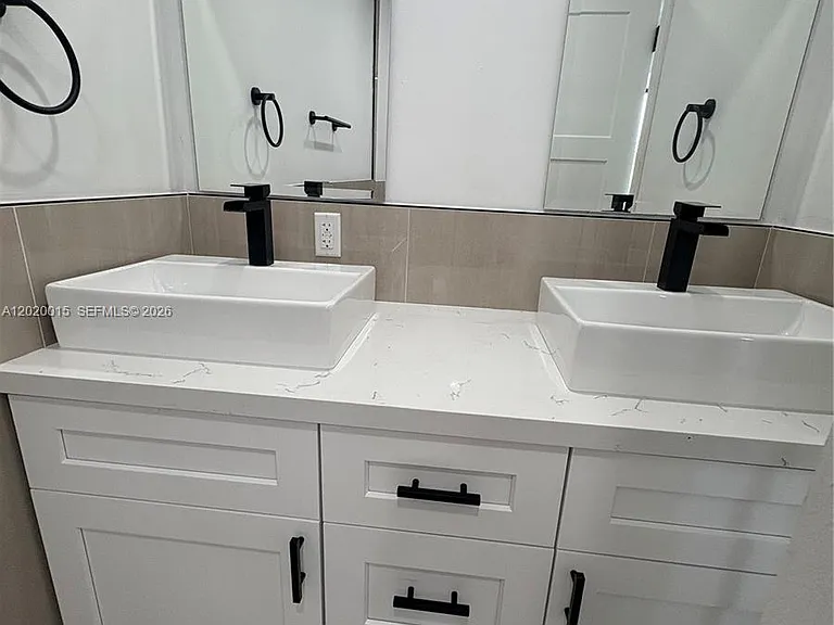 1405 SW 122nd Ave #10-13 — Photo 9