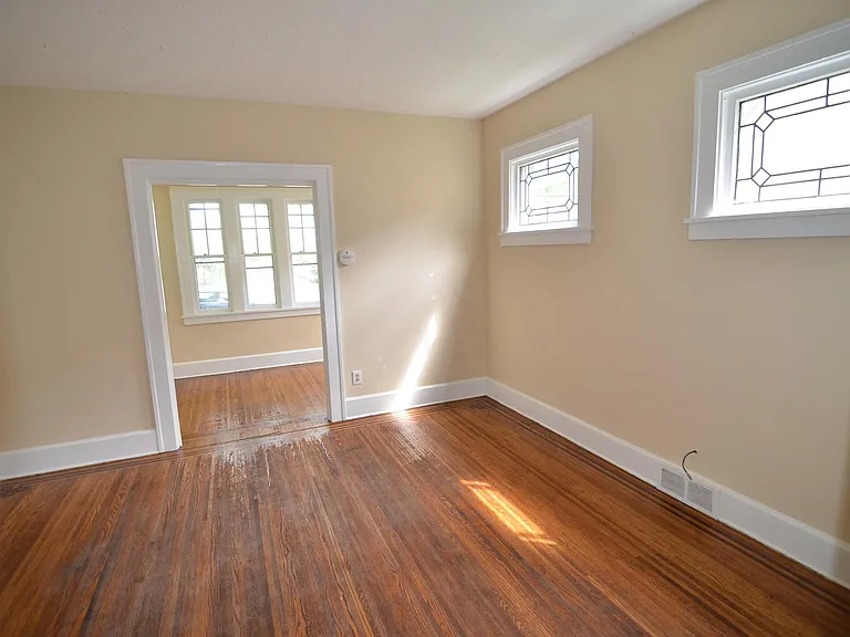 1421 South Ave #6 — Photo 1