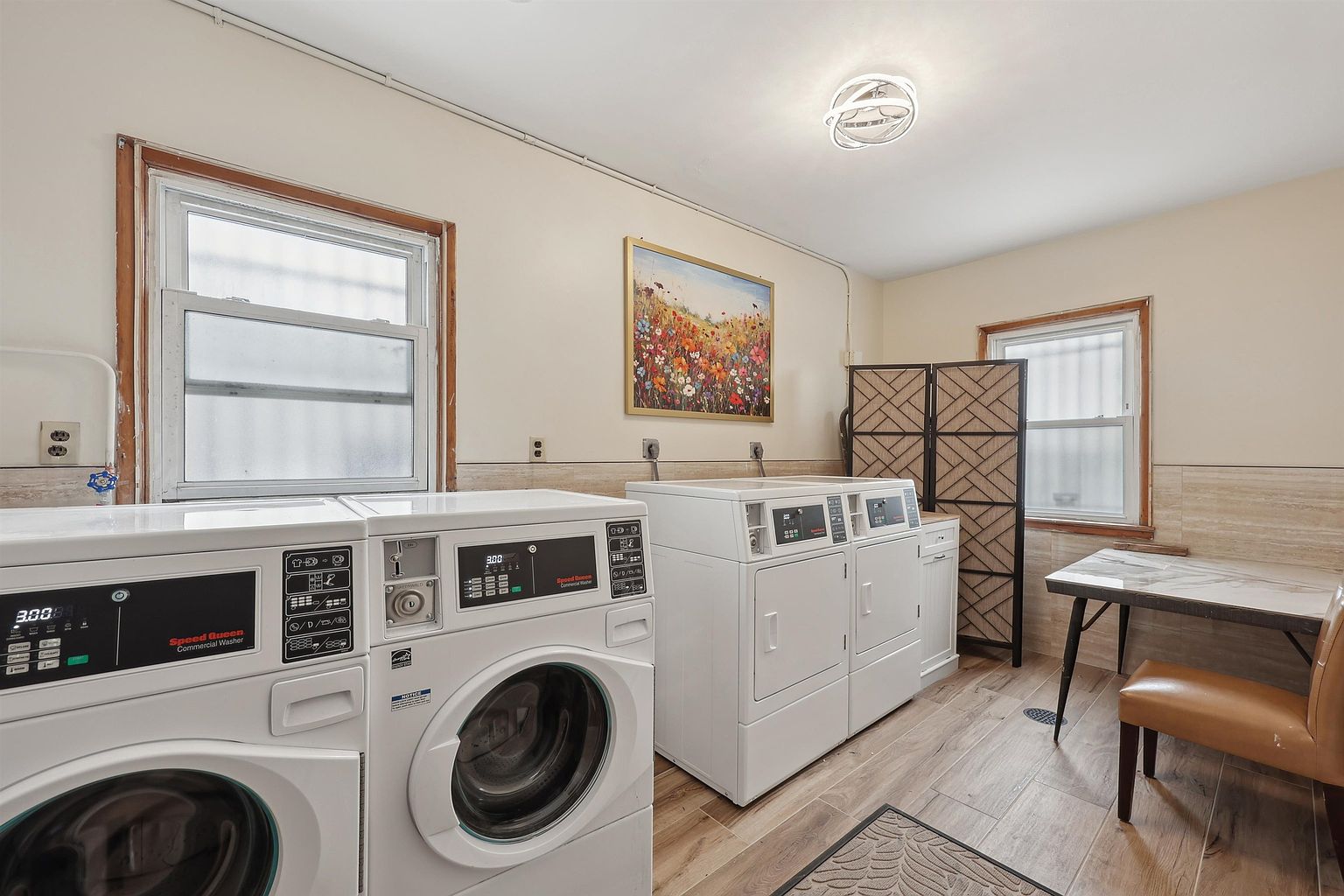 Property in a prime location with modern interiors