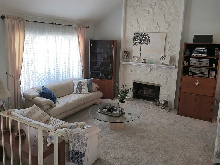 1151 Oakfair Ln — Photo 1
