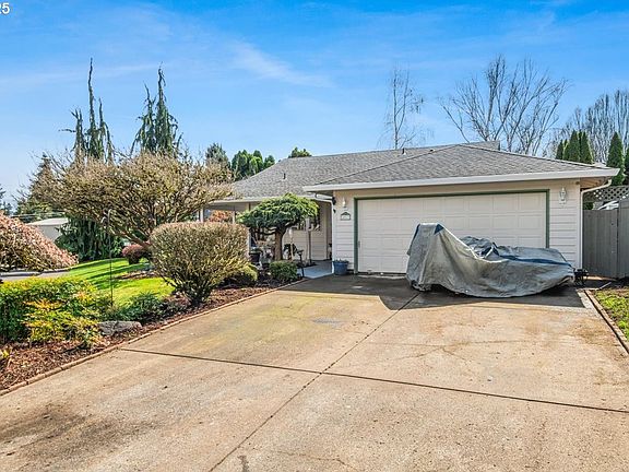 2nd image of 10519 NE 96th St