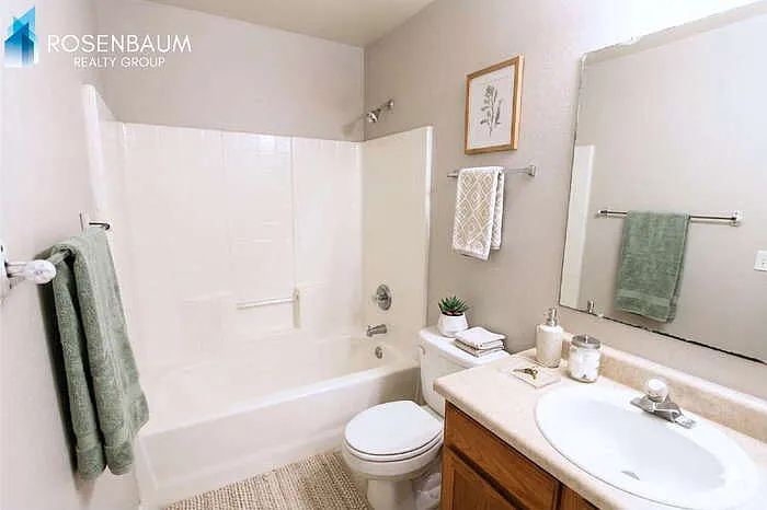 8281 W Sandy Ln #3 — Photo 6