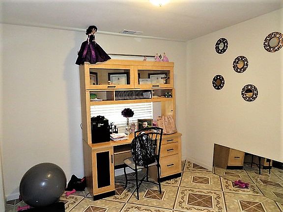 3rd image of 216 Mira Loma Dr
