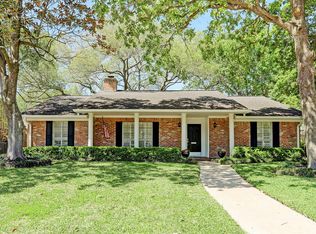 10006 Piping Rock Ln, Houston, TX 77042
